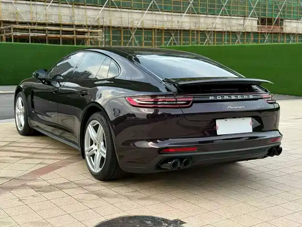 Porsche Panamera 2020