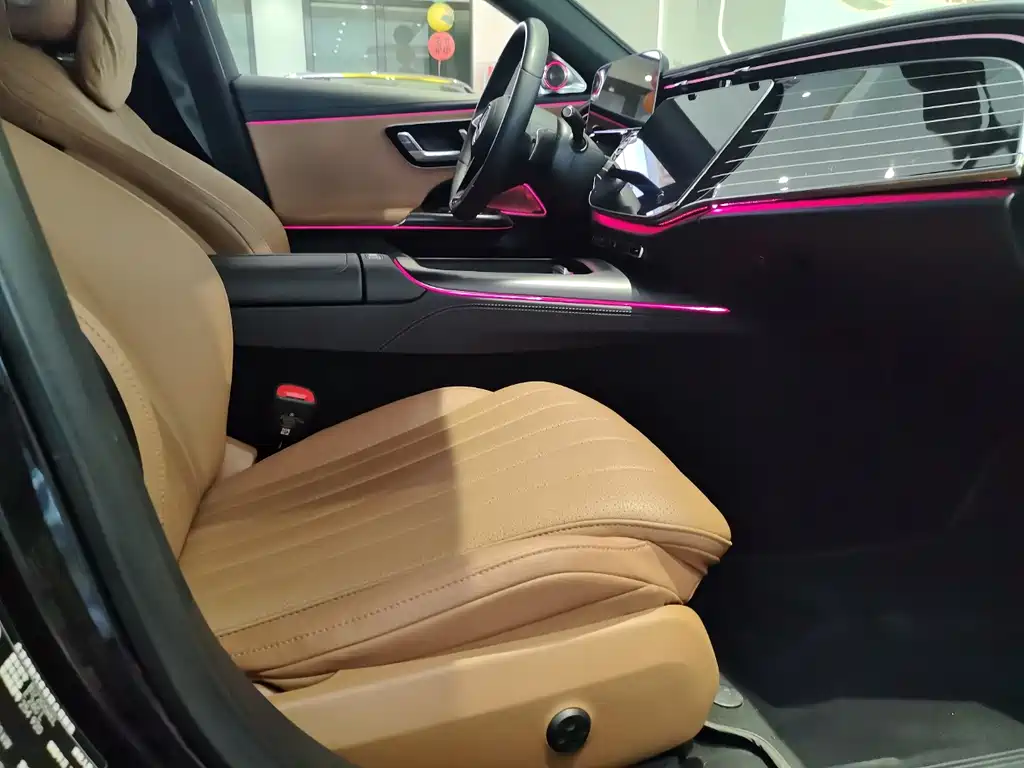 Mercedes-Benz E-Class 2025