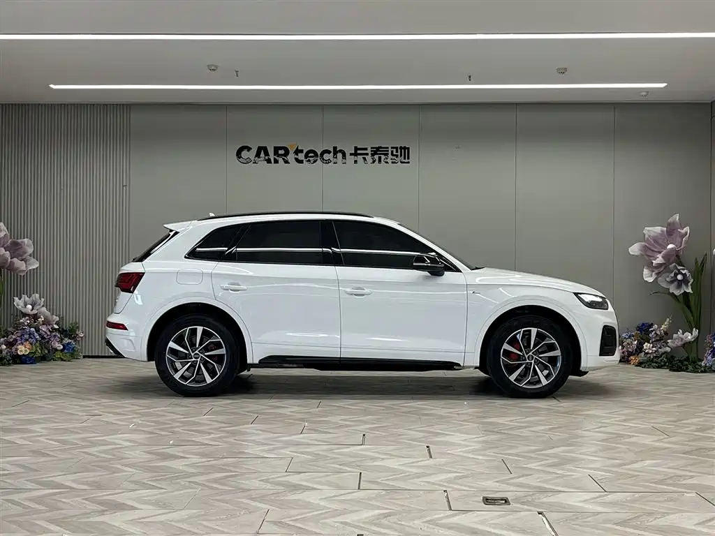 Audi Q5L 2024 — фото 4