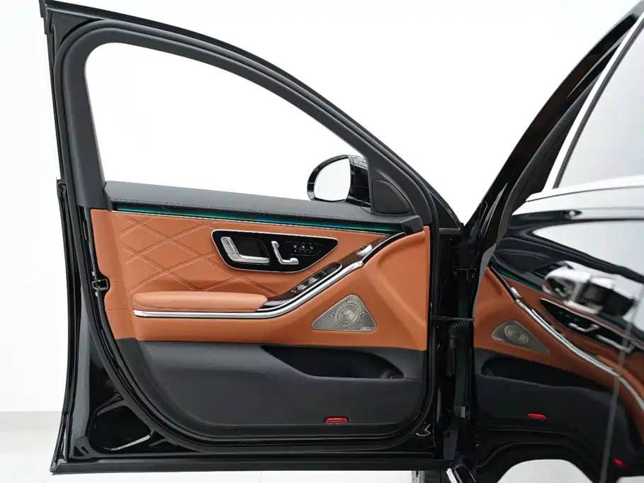 Mercedes-Benz Maybach S-Class 2022 — фото 14