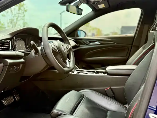 Buick Regal 2021