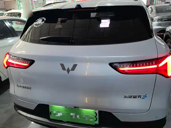 Wuling Starlight S 2025