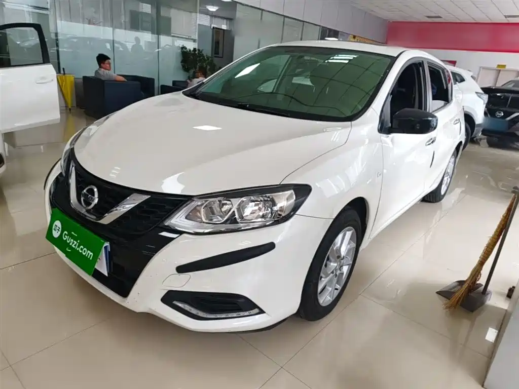 Nissan Tiida 2024