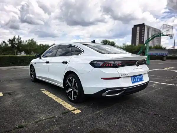 Volkswagen Lamando 2023