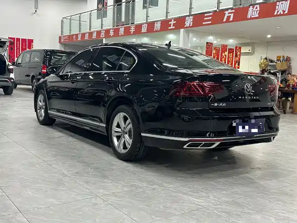 Volkswagen Magotan 2025