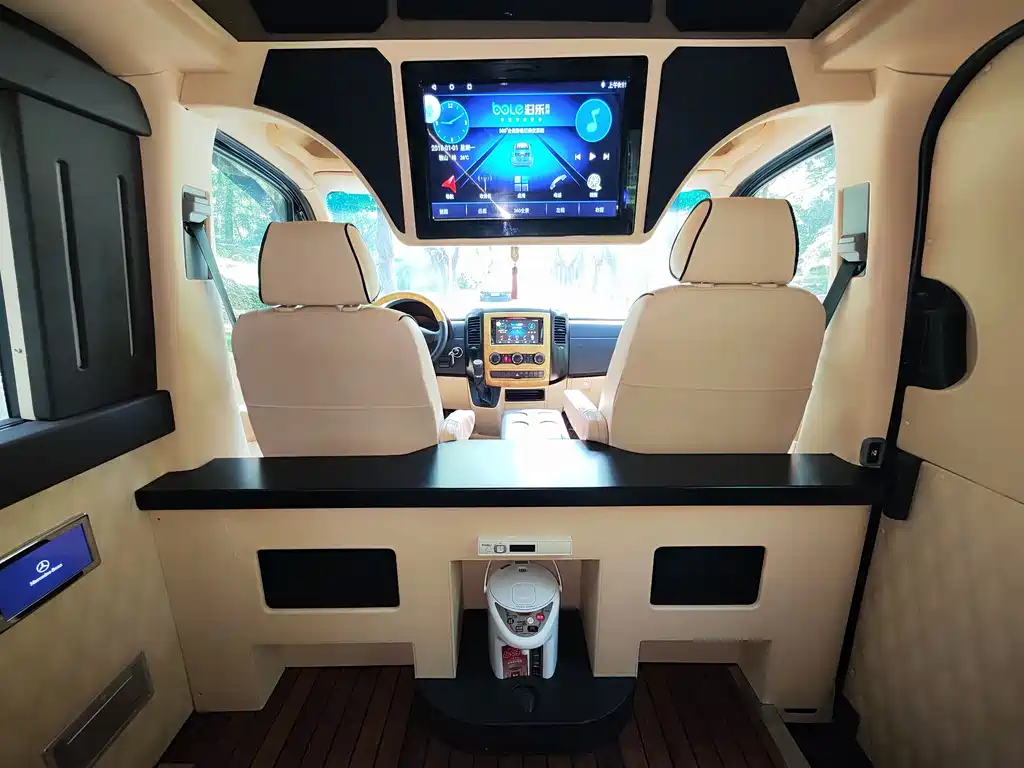 Mercedes-Benz Sprinter 2015 — фото 20