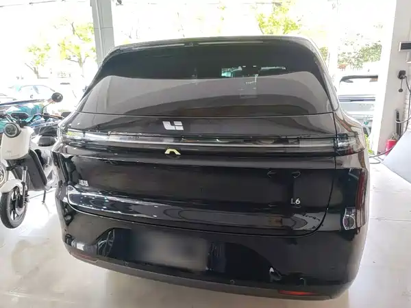 Li Auto L6 2025