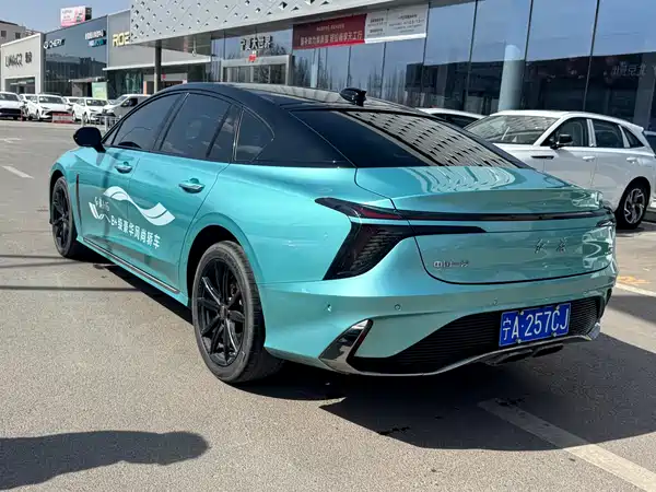 Hongqi H6 2023