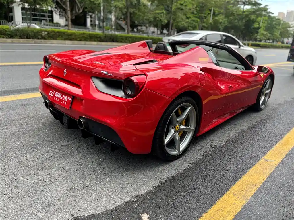 Ferrari 488 2018 — фото 7