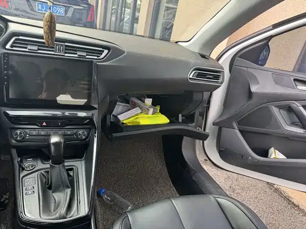 Peugeot 308 2018