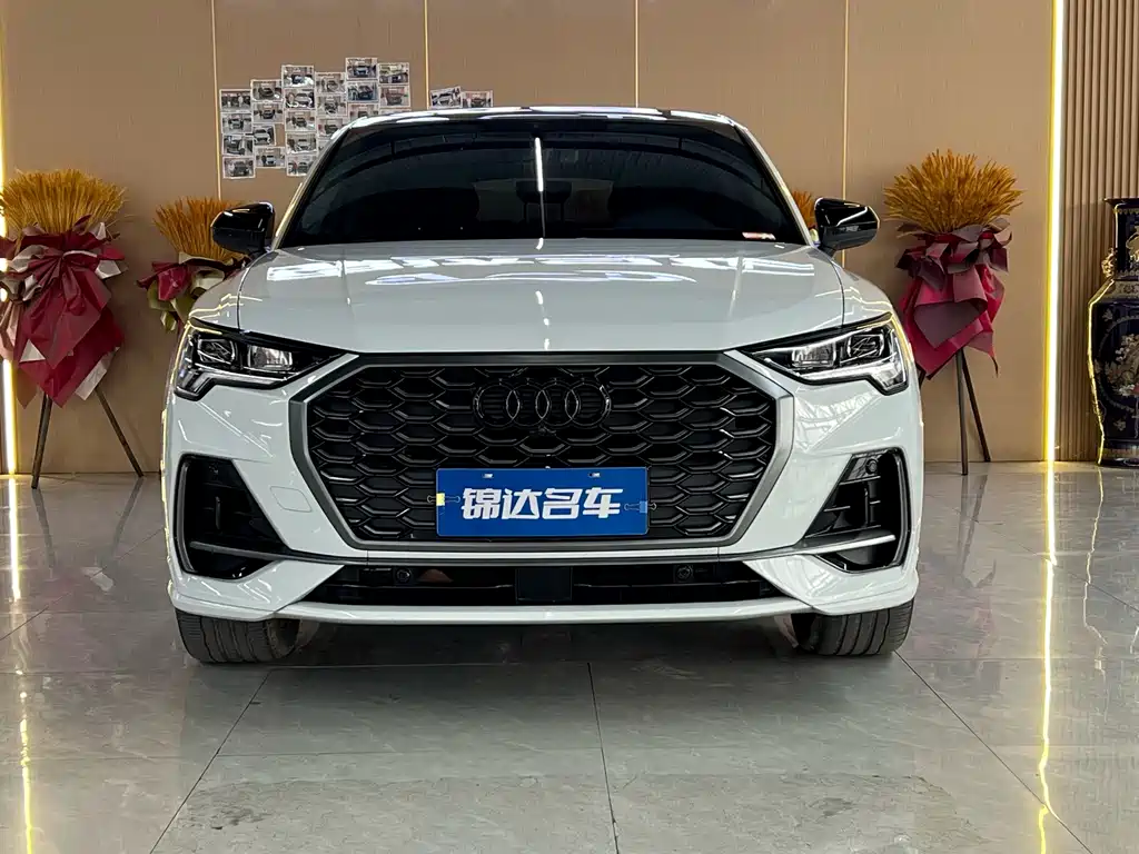 Audi Q3 Sportback 2024 — фото 18