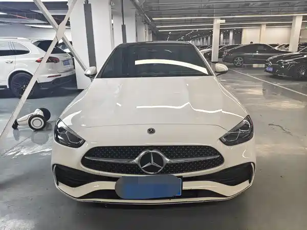 Mercedes-Benz C-Class 2024