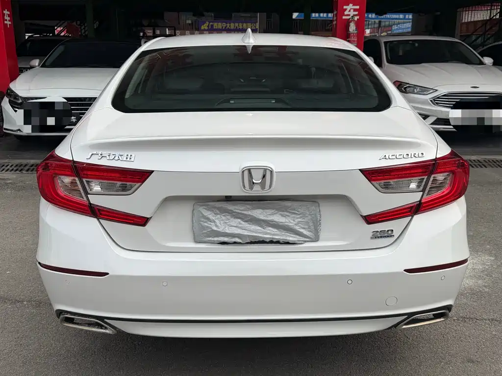 Honda Accord 2020 — фото 8