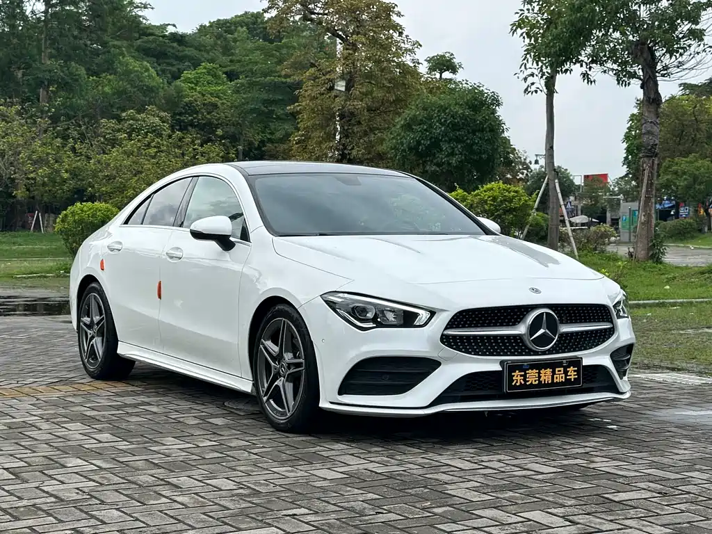 Mercedes-Benz GLA 2023