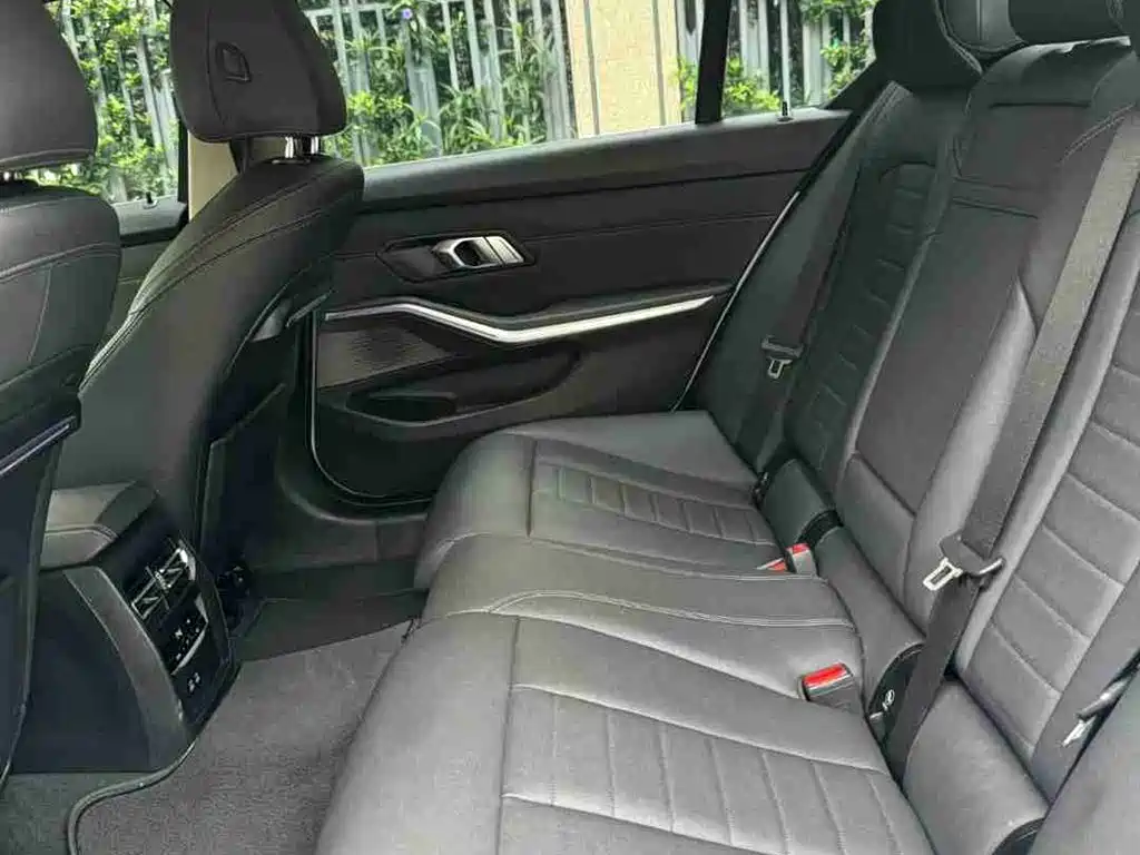 BMW 3 Series 2020 — фото 10