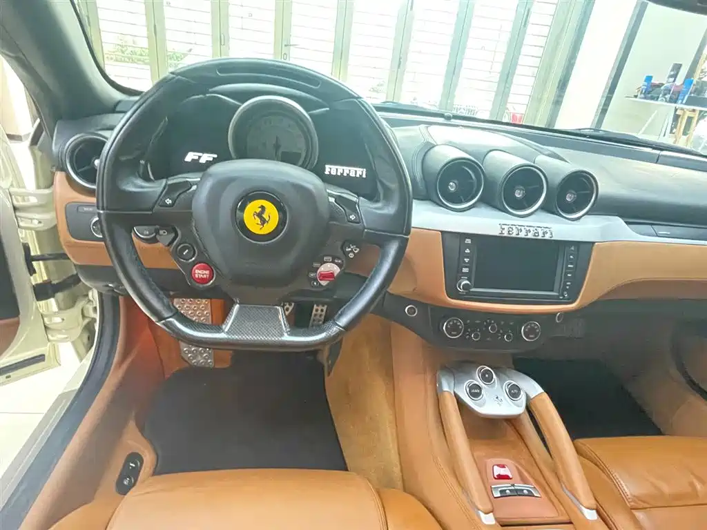Ferrari FF 2013 — фото 11