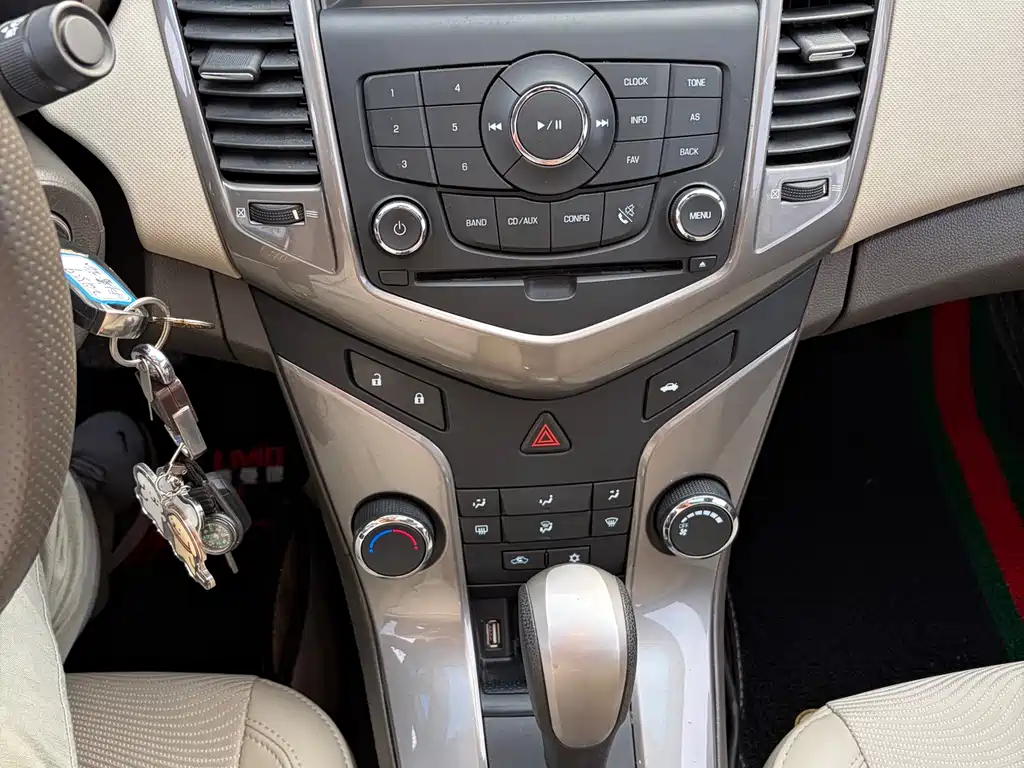 Chevrolet Cruze 2015 — фото 16