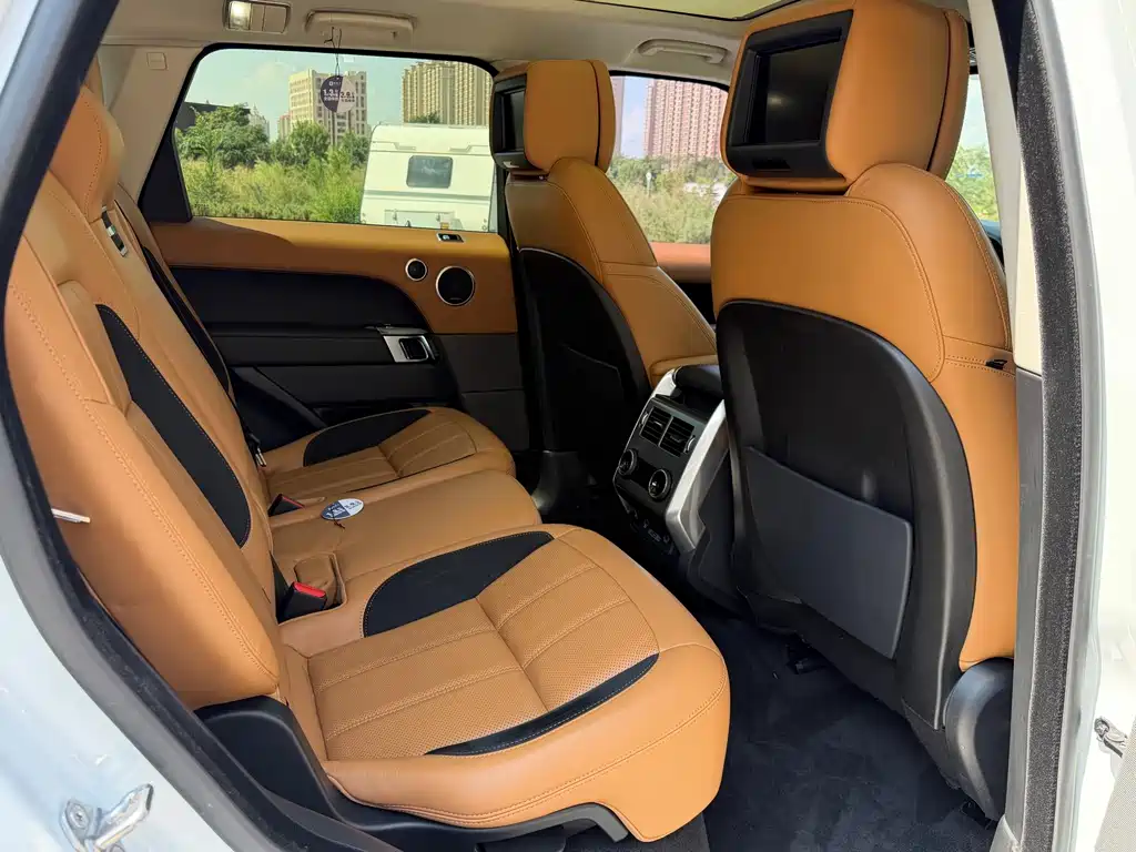 Land Rover Range Rover Sport 2019 — фото 15