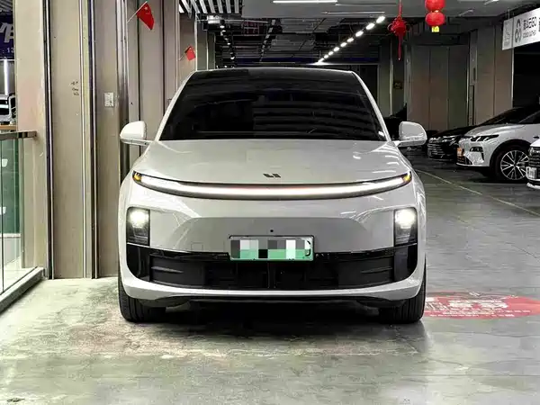 Li Auto L6 2024
