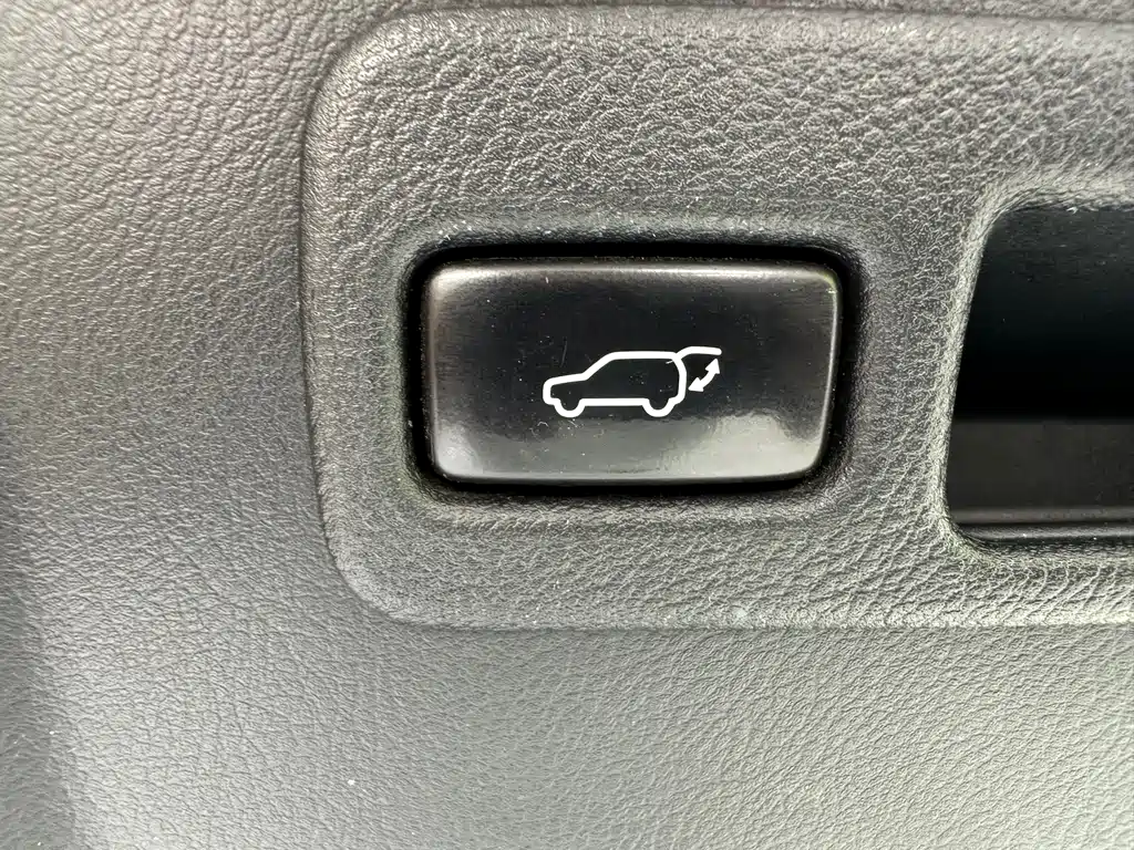 Lexus NX 2016 — фото 17