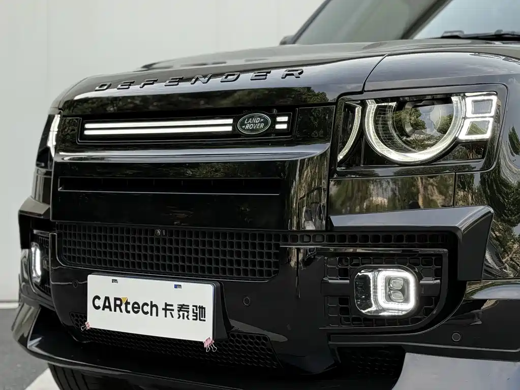 Land Rover Defender 2025 — фото 22
