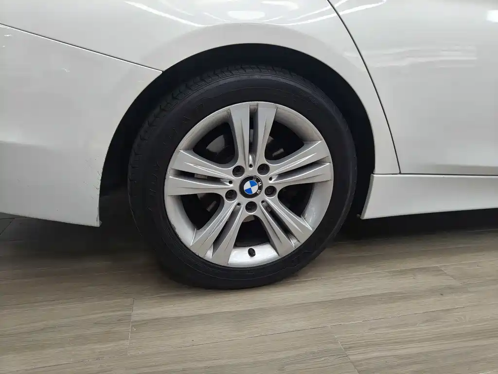 BMW 3 Series 2014 — фото 12