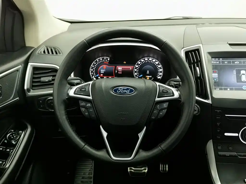 Ford Edge 2016 — фото 11