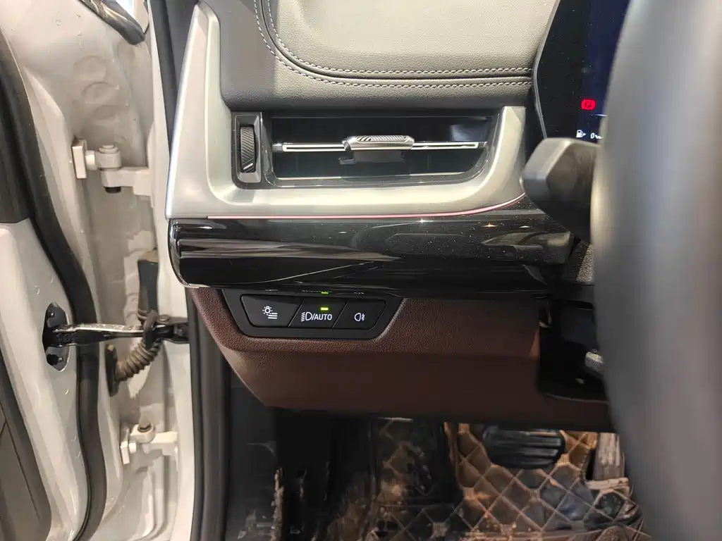 BMW X1 2023 — фото 11