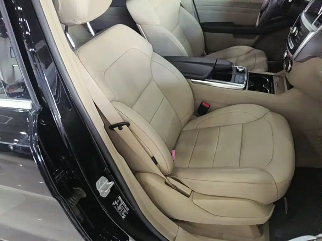 Mercedes-Benz M-Class 2015 — фото 25