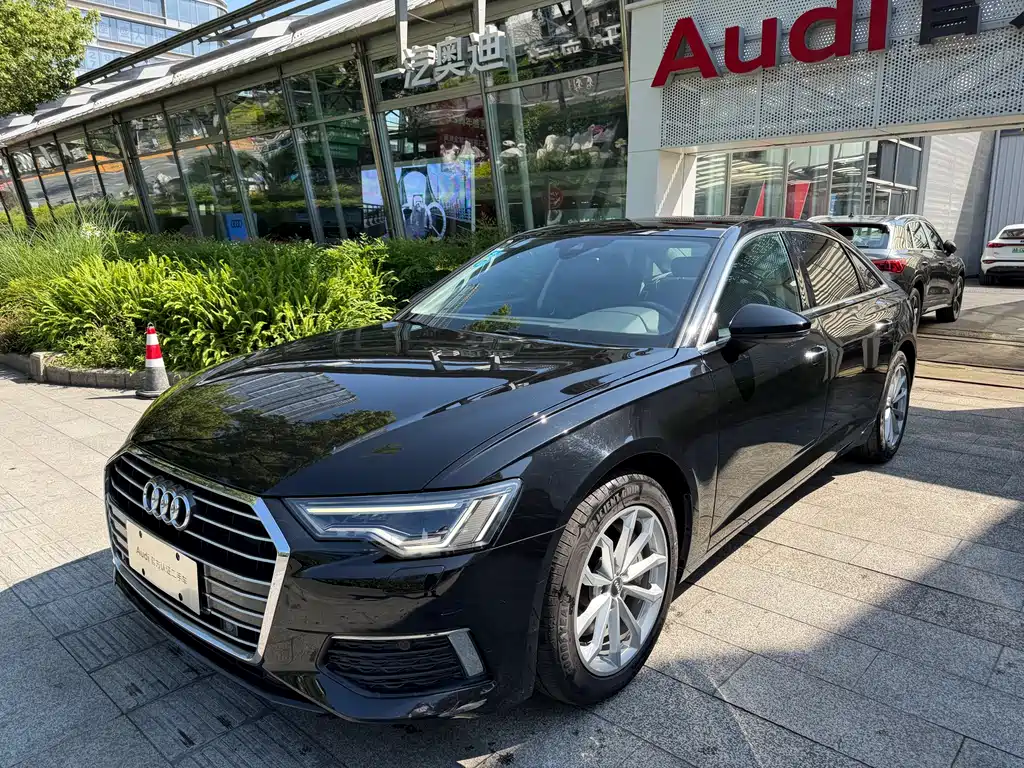 Audi A6L 2020 — фото 1