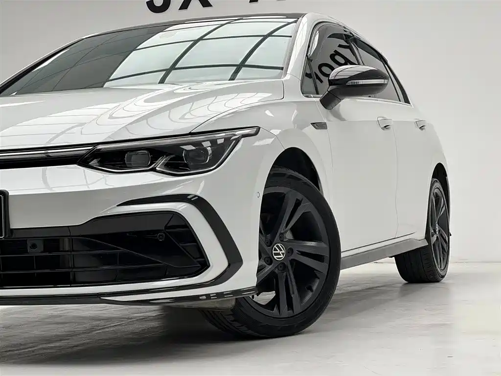 Volkswagen Golf 2023