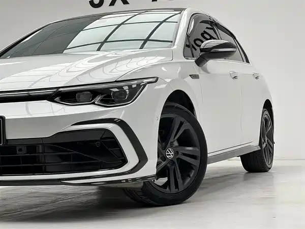Volkswagen Golf 2023