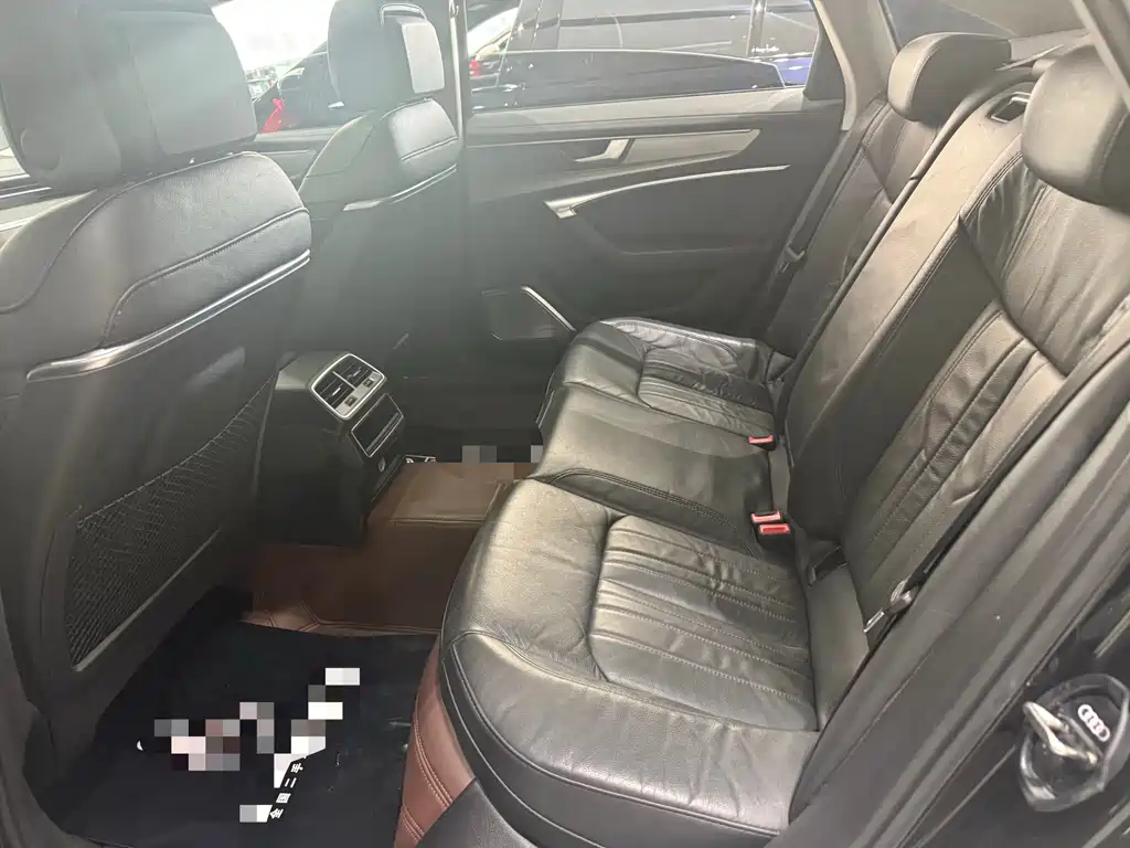 Audi A6L 2021