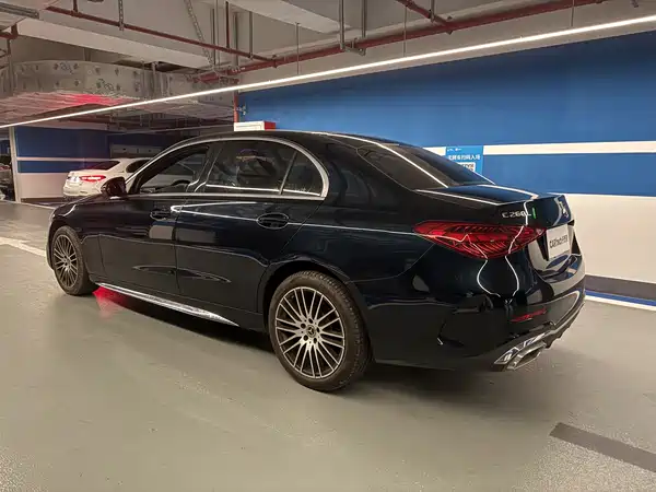 Mercedes-Benz C-Class 2024