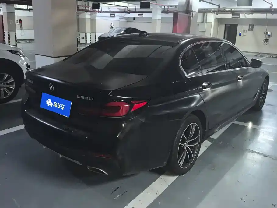 BMW 5 Series 2023