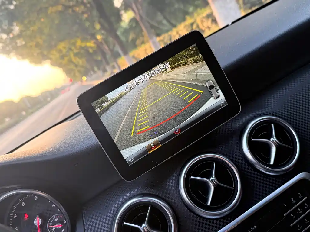 Mercedes-Benz A-Class 2017 — фото 10