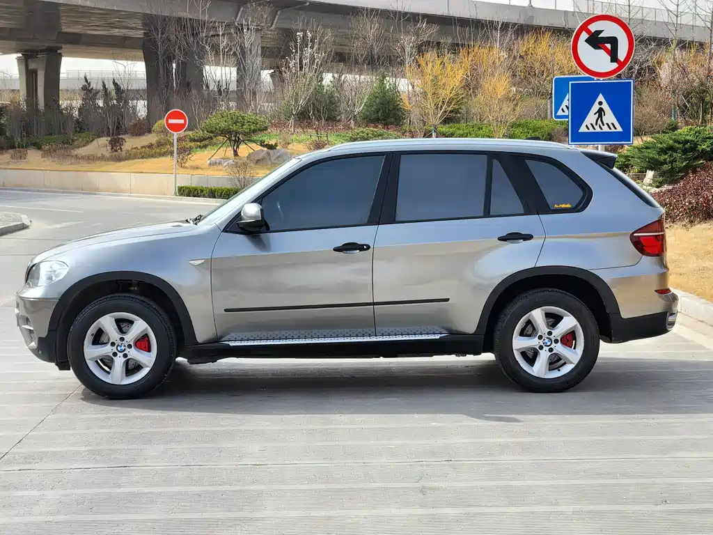 BMW X5 2011 — фото 2