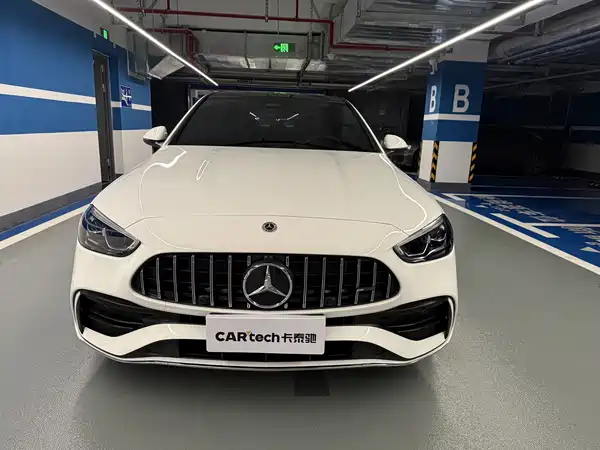 Mercedes-Benz C-Class 2024
