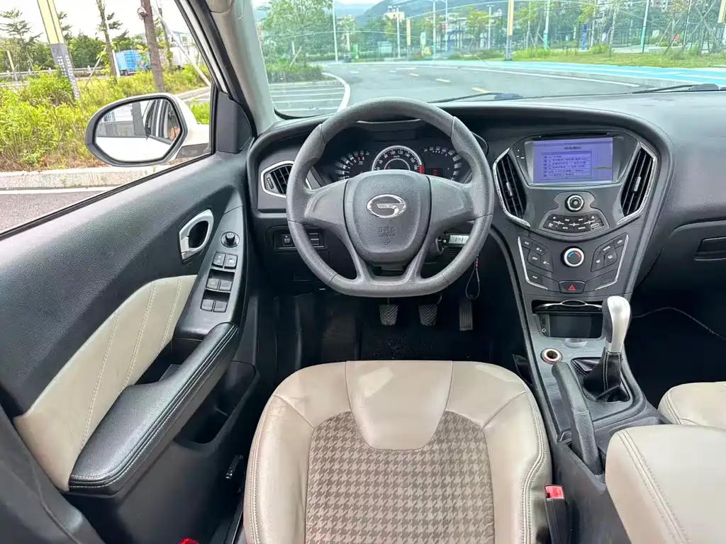 GAC Motor Trumpchi GA3S 2016 — фото 16