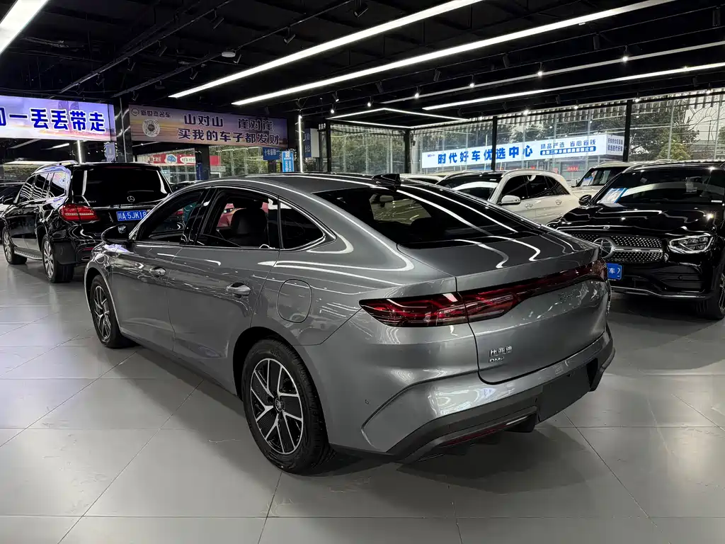 BYD Qin L 2025 — фото 11