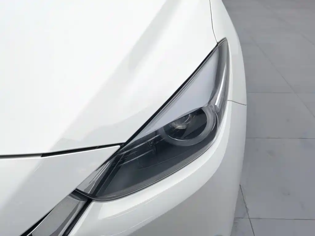 Mazda 3 Axela 2018