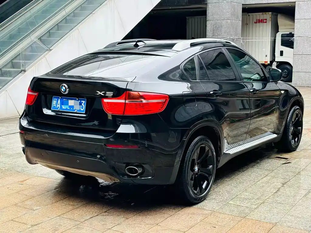 BMW X6 2010 — фото 9