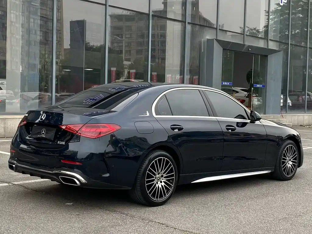 Mercedes-Benz C-Class 2023 — фото 7