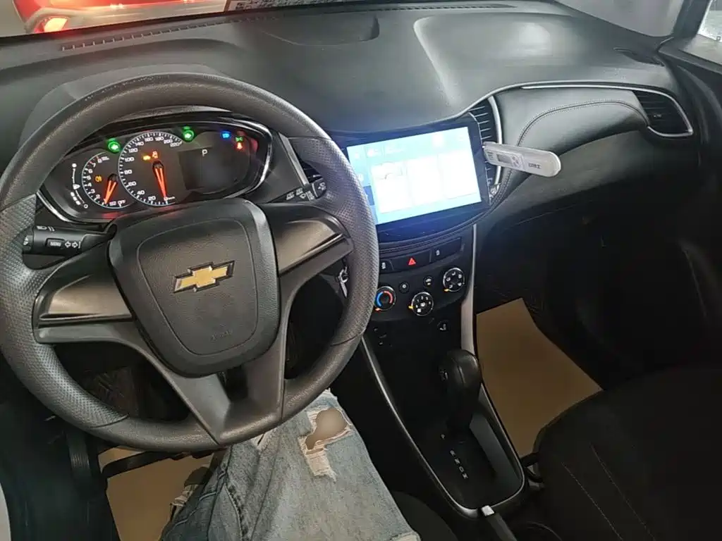 Chevrolet Trax 2018 — фото 10