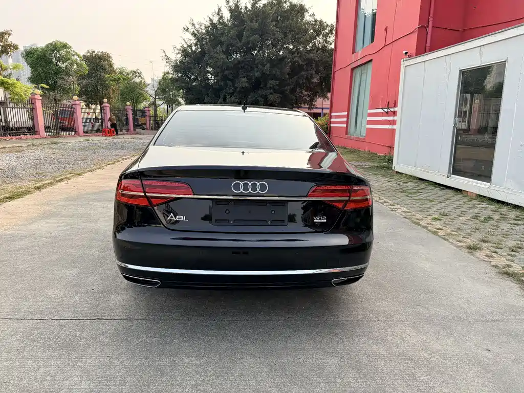 Audi A8 2016