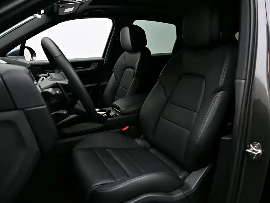 Porsche Cayenne 2025 — фото 10