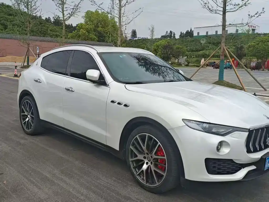 Maserati Levante 2019 — фото 3