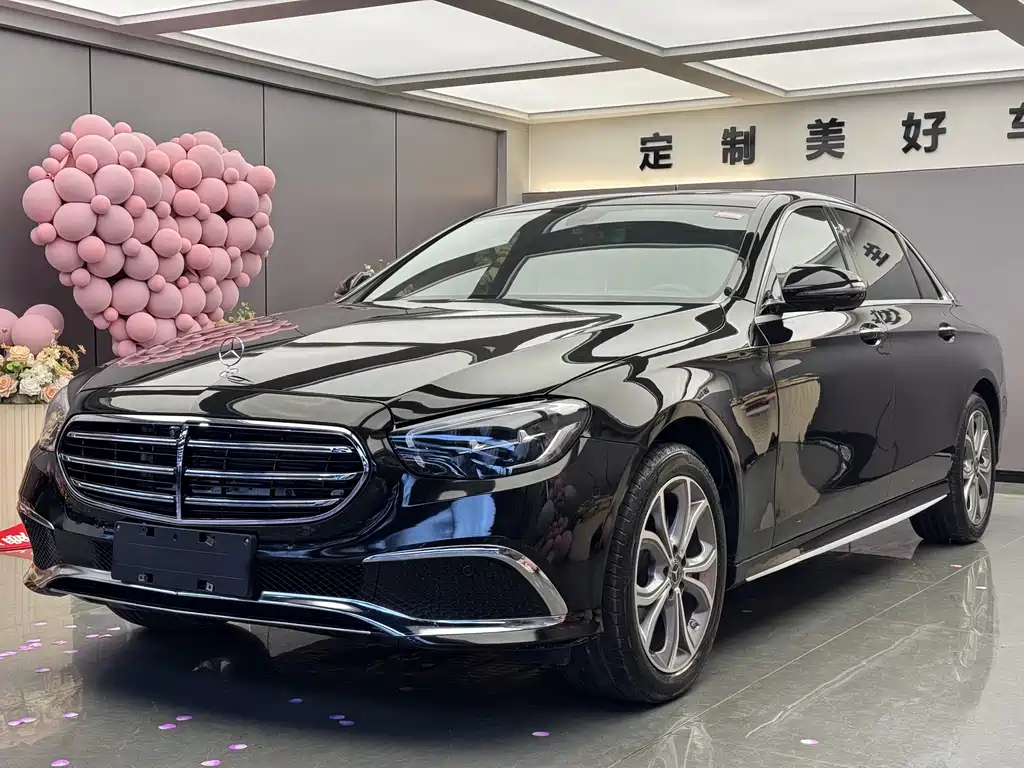 Mercedes-Benz E-Class 2022 — фото 1