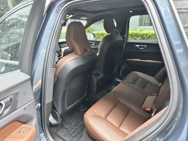 Volvo XC60 Plug-In Hybrid 2023