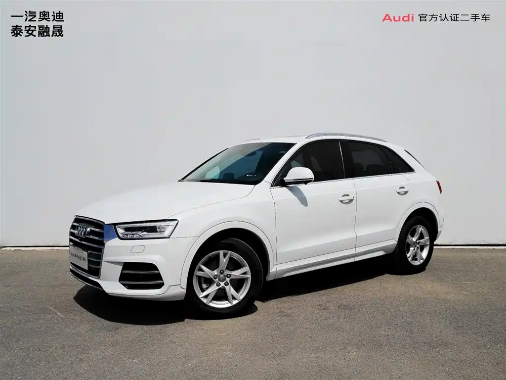 Audi Q3 2019 — фото 1